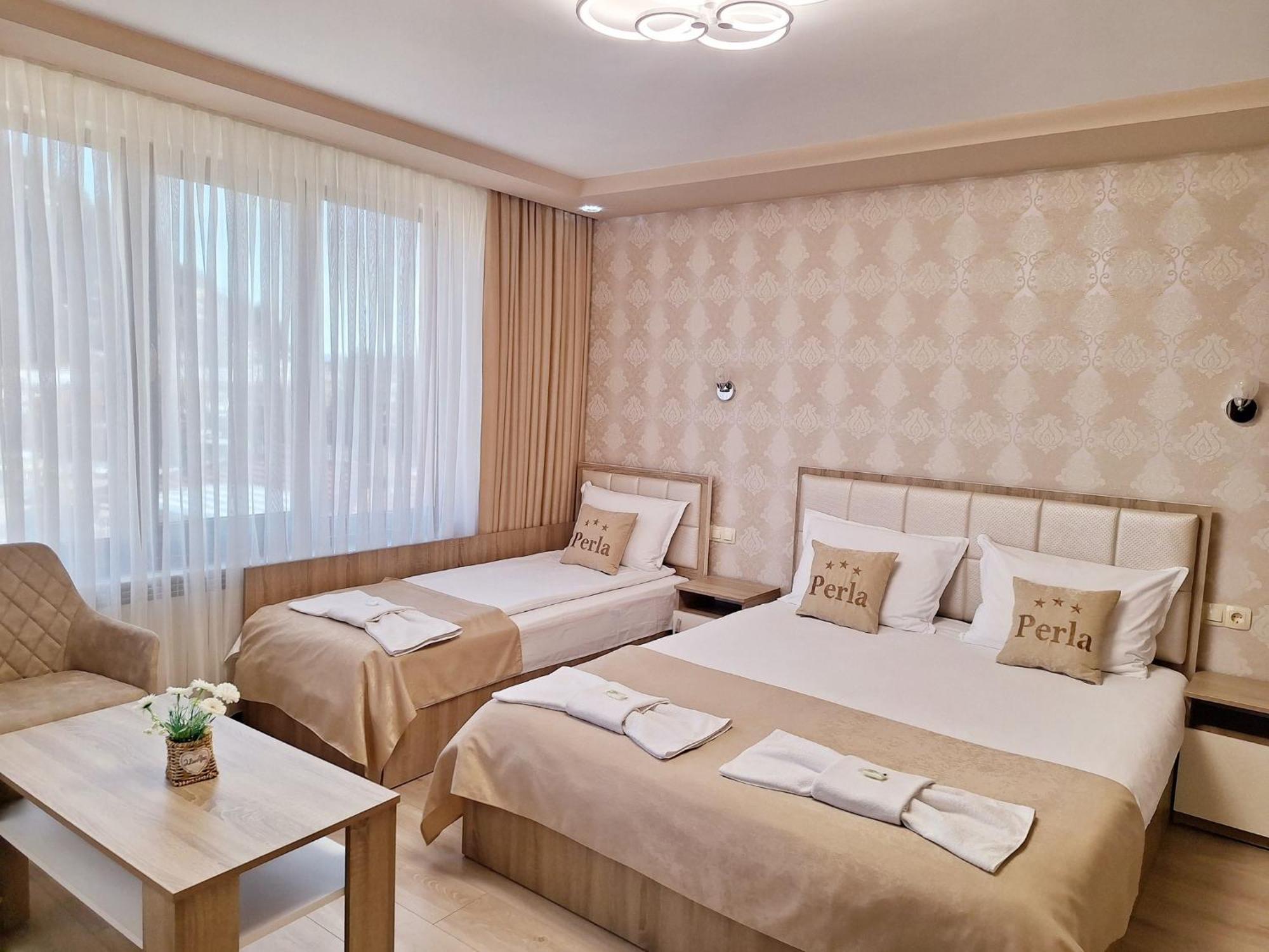 Hotel Perla Dospat Zewnętrze zdjęcie