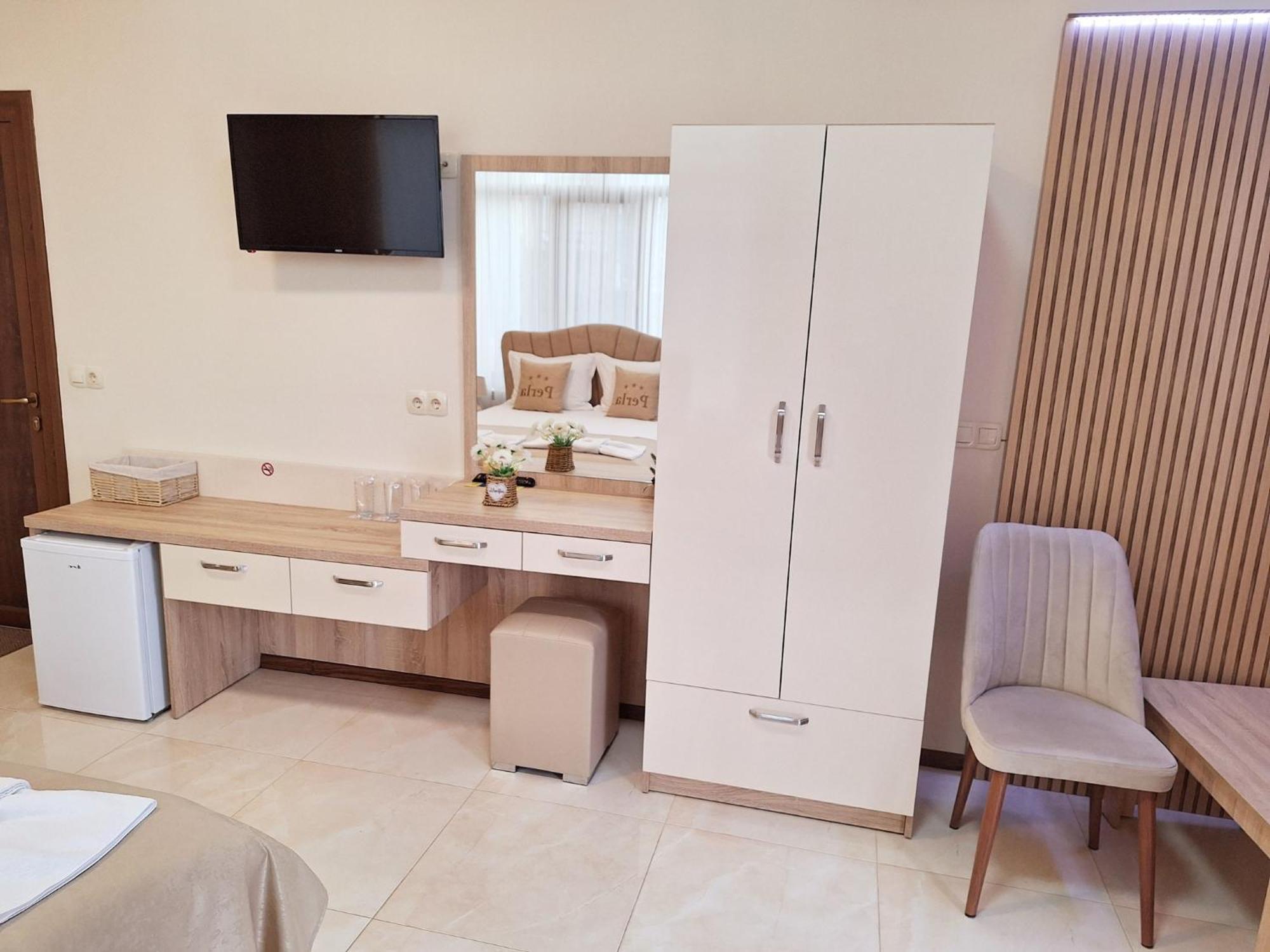 Hotel Perla Dospat Zewnętrze zdjęcie